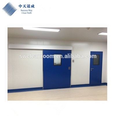 Interior clean room door for hospital